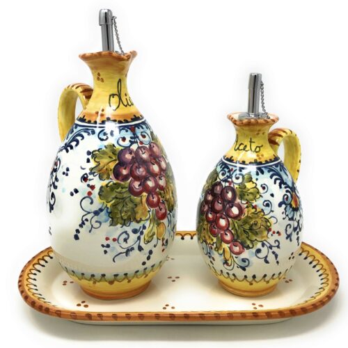 Cruet set oil and vinegar