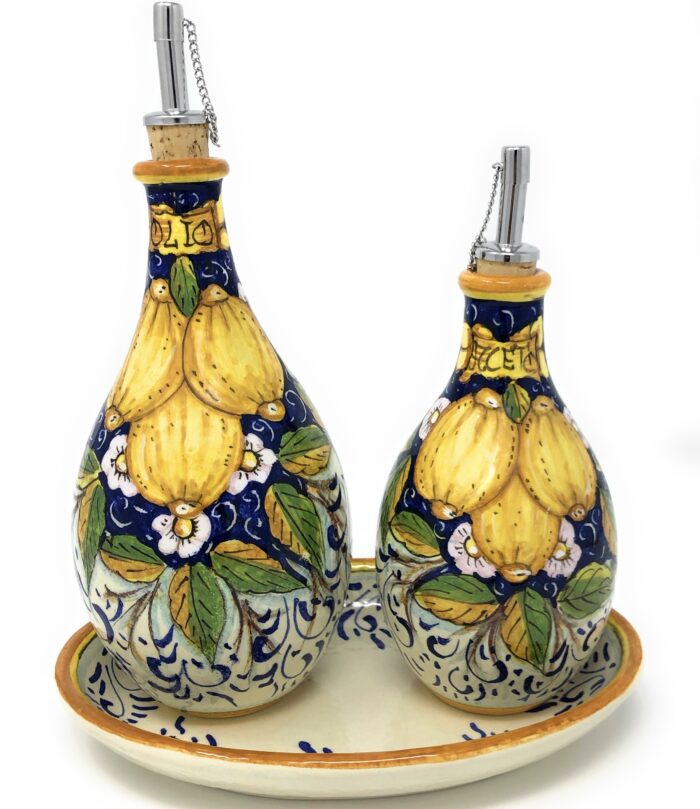 Cruet set oil and vinegar