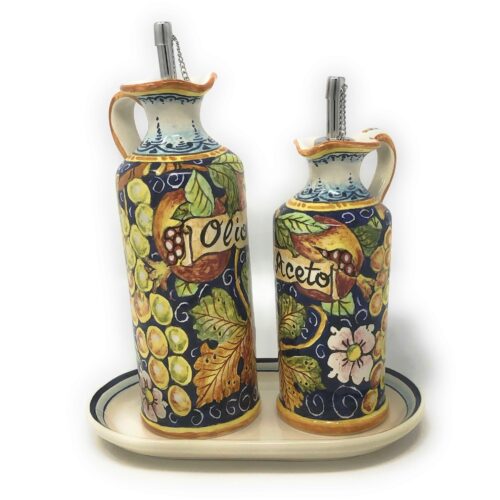 Cruet set oil and vinegar