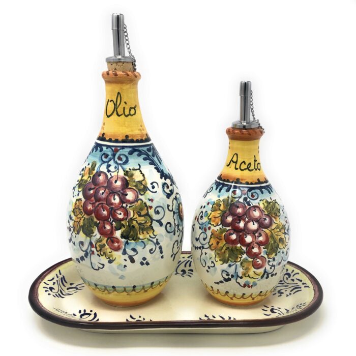 Cruet set oil and vinegar